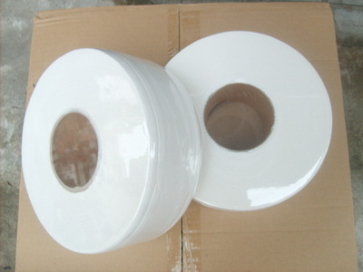 工廠批發(fā)高品質(zhì)純木漿大卷紙，酒店賓館和工廠適用，1箱起批
